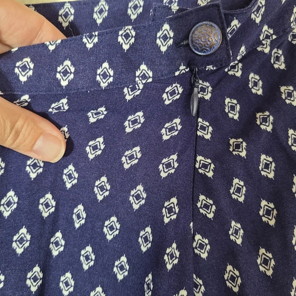 Aratta Silent Journey Size Medium boho floral maxi skirt Navy Rayon NWOT - Picture 3 of 9